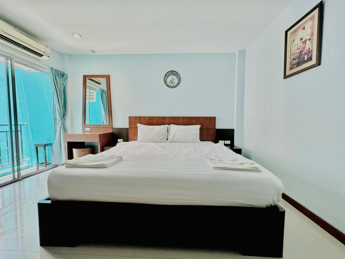 Cokoon Deva Patong Hotel Buitenkant foto
