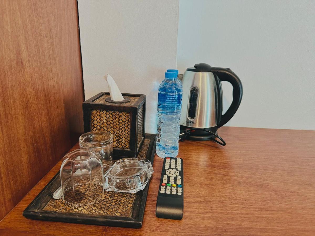 Cokoon Deva Patong Hotel Buitenkant foto