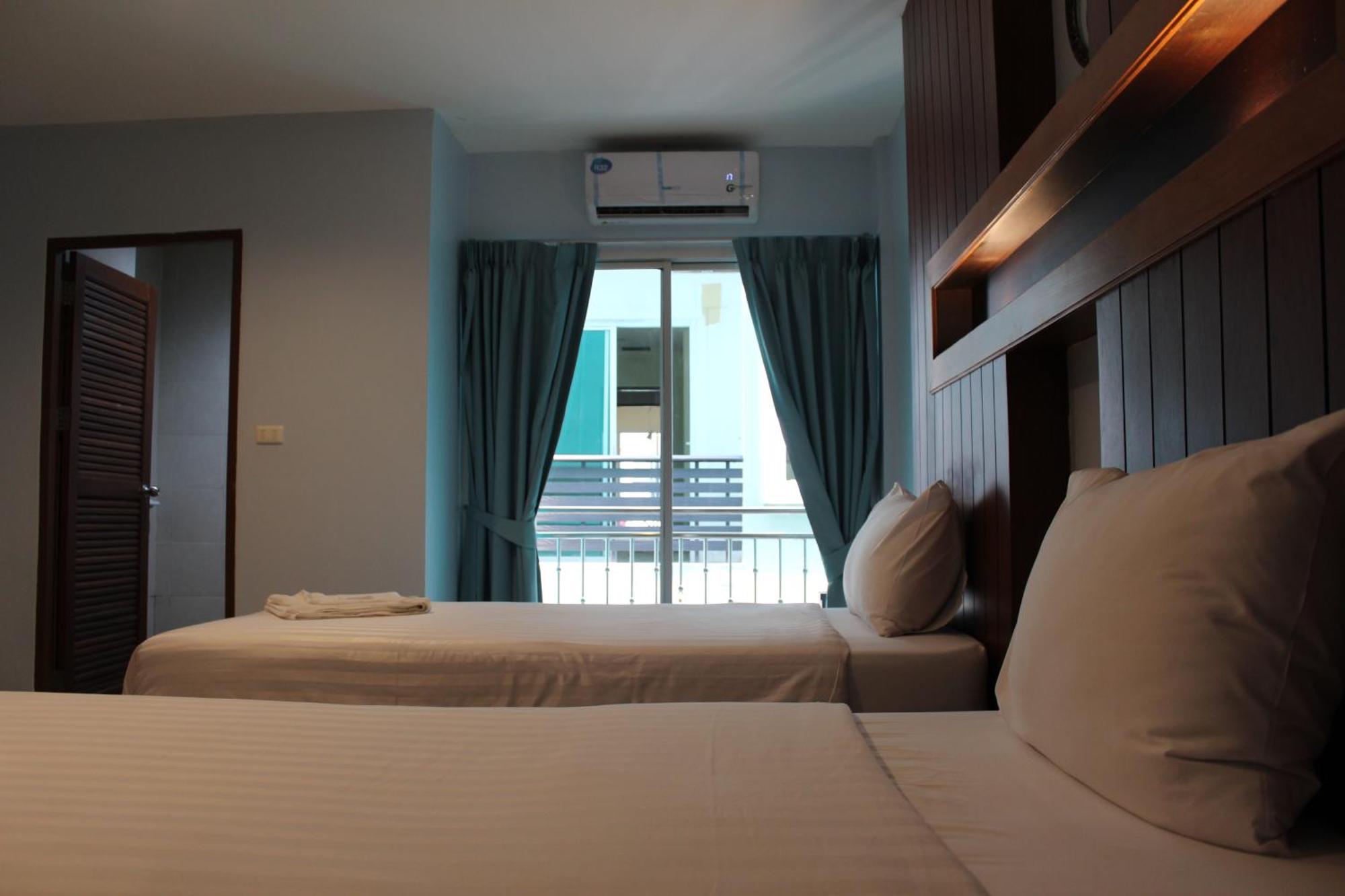 Cokoon Deva Patong Hotel Buitenkant foto